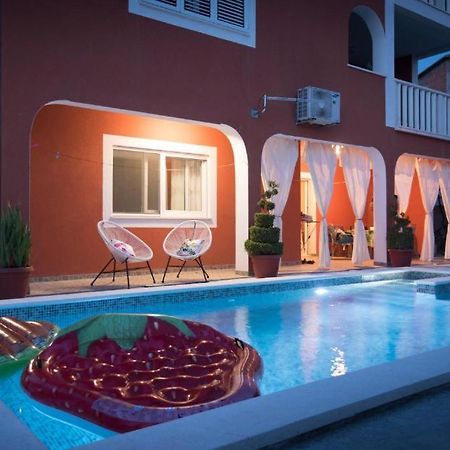 פודסטראנה Villa J&J Apartments Residence With Swimming Pool מראה חיצוני תמונה