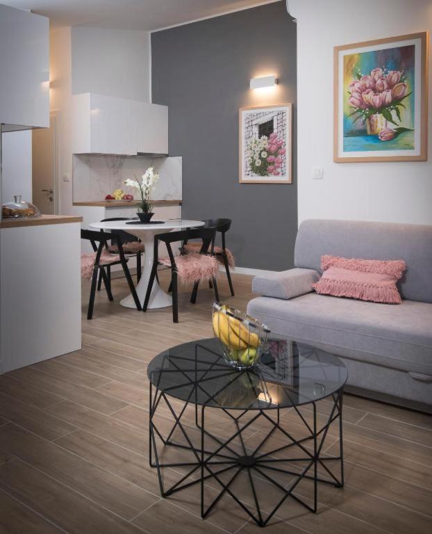 פודסטראנה Villa J&J Apartments Residence With Swimming Pool מראה חיצוני תמונה