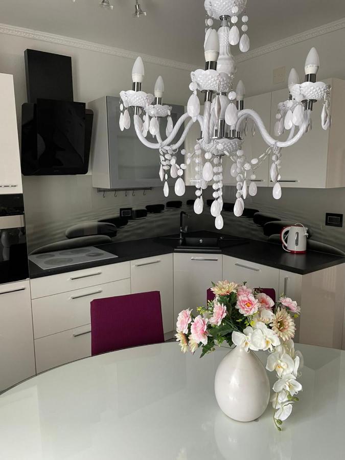 פודסטראנה Villa J&J Apartments Residence With Swimming Pool מראה חיצוני תמונה